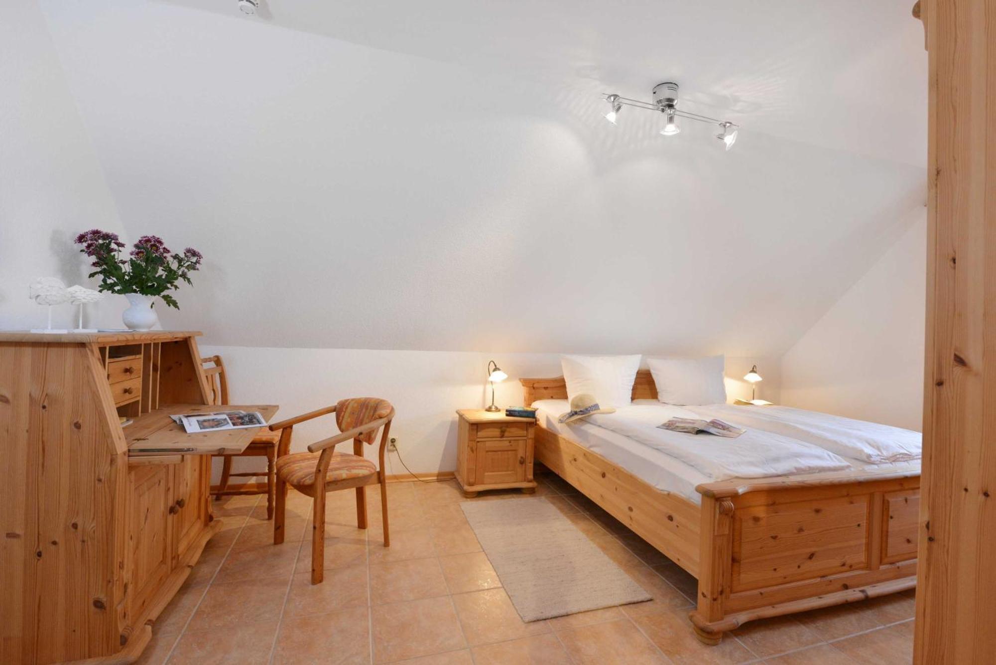 Stoertebeker Appartements - "Stoertebeker Pferdehof" Ralswiek Pokoj fotografie