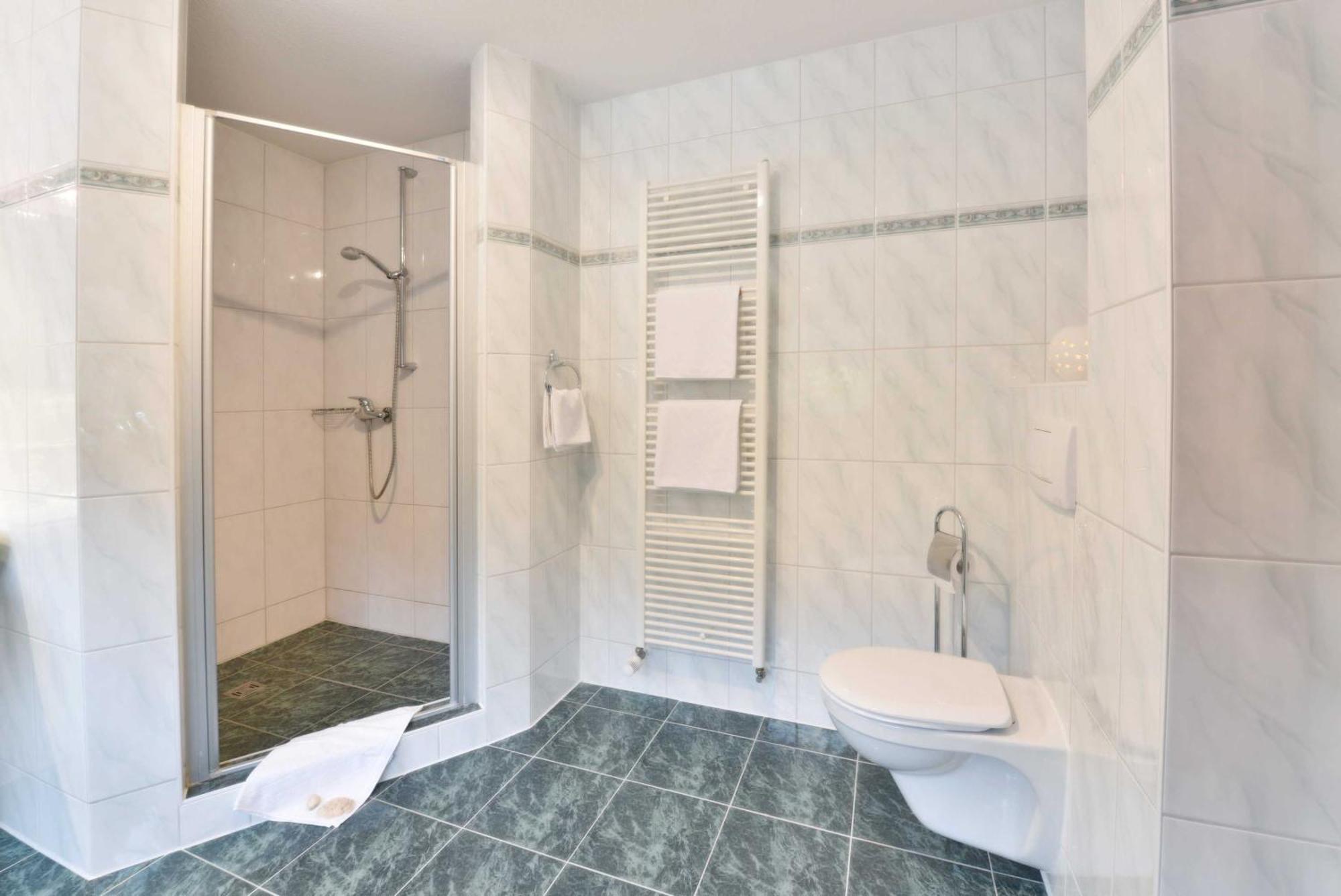 Stoertebeker Appartements - "Stoertebeker Pferdehof" Ralswiek Pokoj fotografie